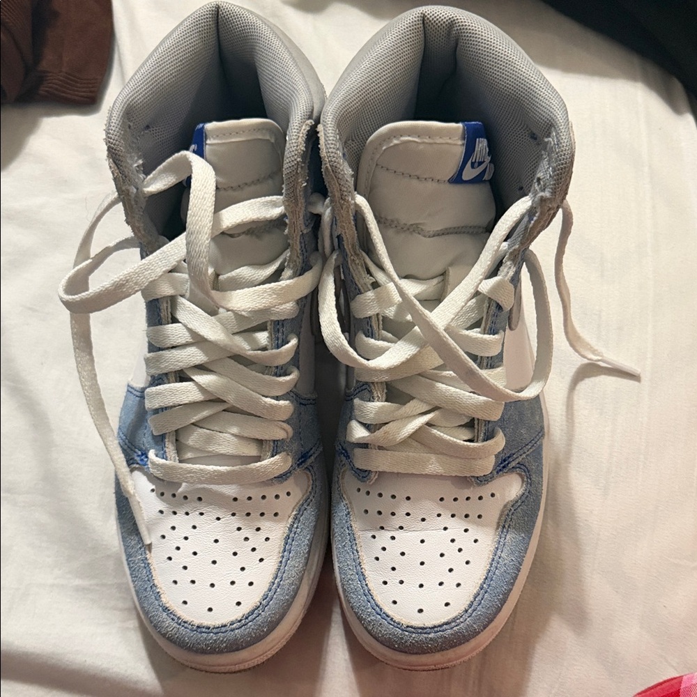 Nike Kids High-Top Sneakers - White and Gray